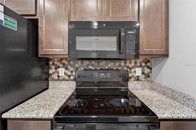 Building Photo - 3842 Hampstead Ln