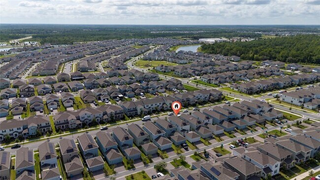 Building Photo - 11328 Listening Dr