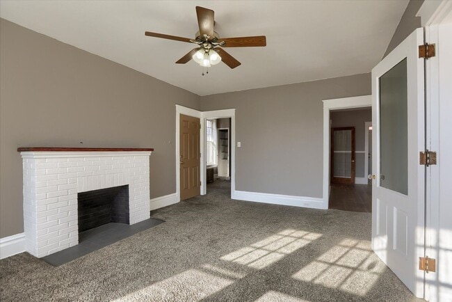 Building Photo - 2038 Market