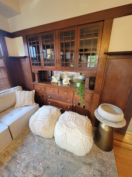 Building Photo - 1707 35th St