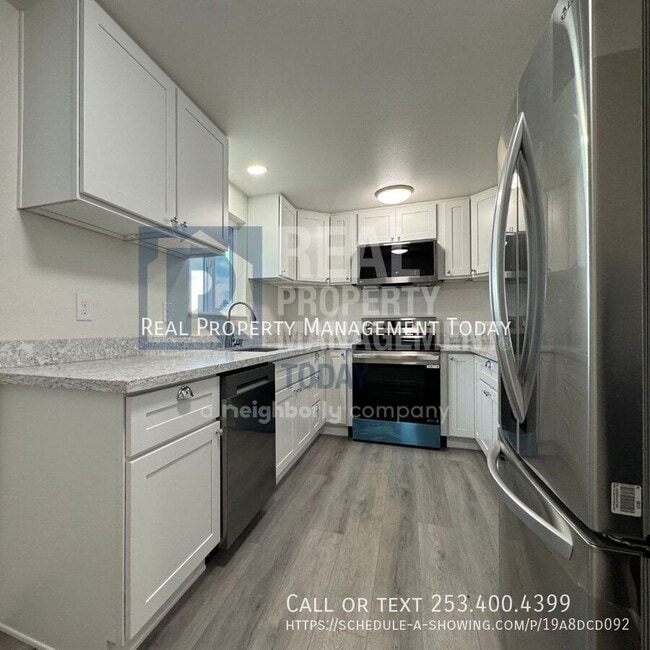 Building Photo - 1202 S 54th St