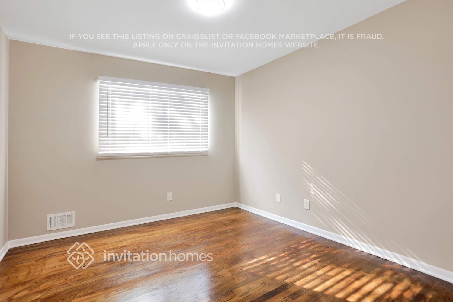 Building Photo - 2132 Rosewood Rd