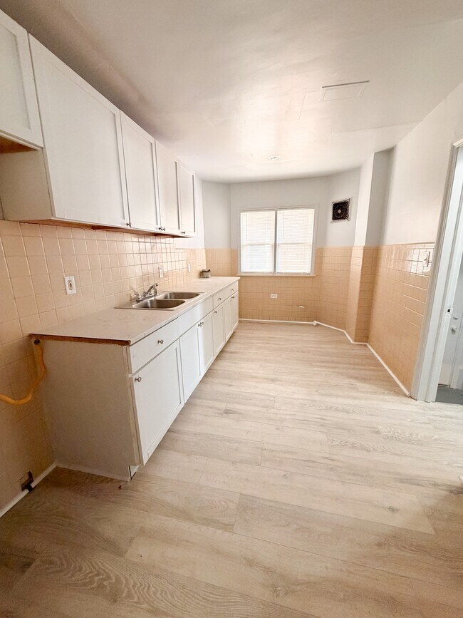 Building Photo - 18961 Steel St