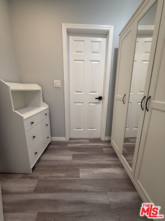 Building Photo - 10745 Saticoy St