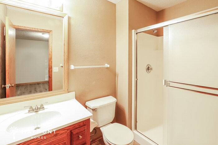 Building Photo - 2110 Glenside Rd