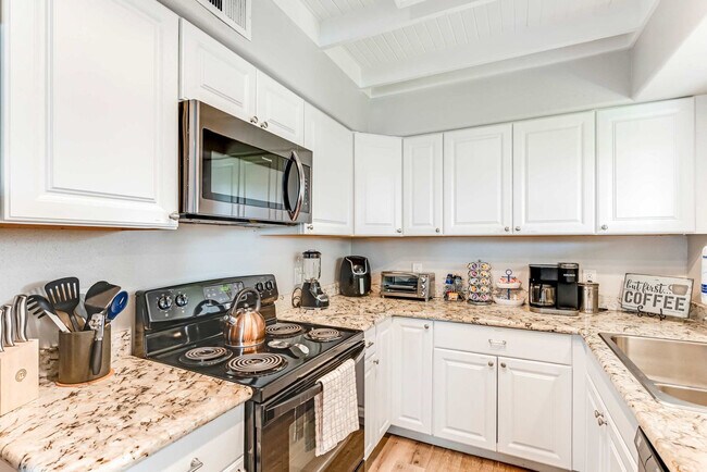 Building Photo - 510 E King St