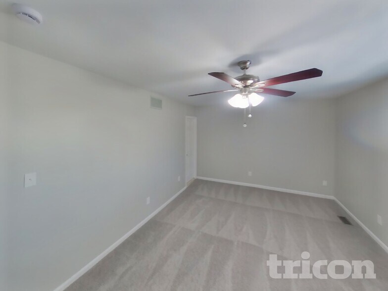 Building Photo - 3 Tullycross Ct