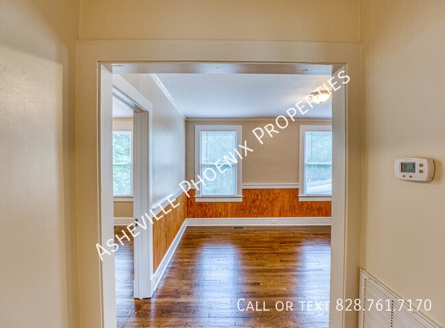 Building Photo - 7 Enka Pine St