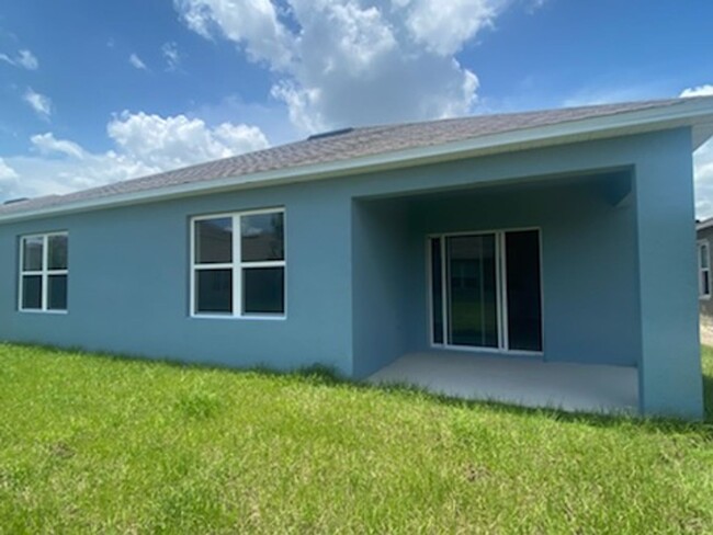 Building Photo - Winter Haven Home