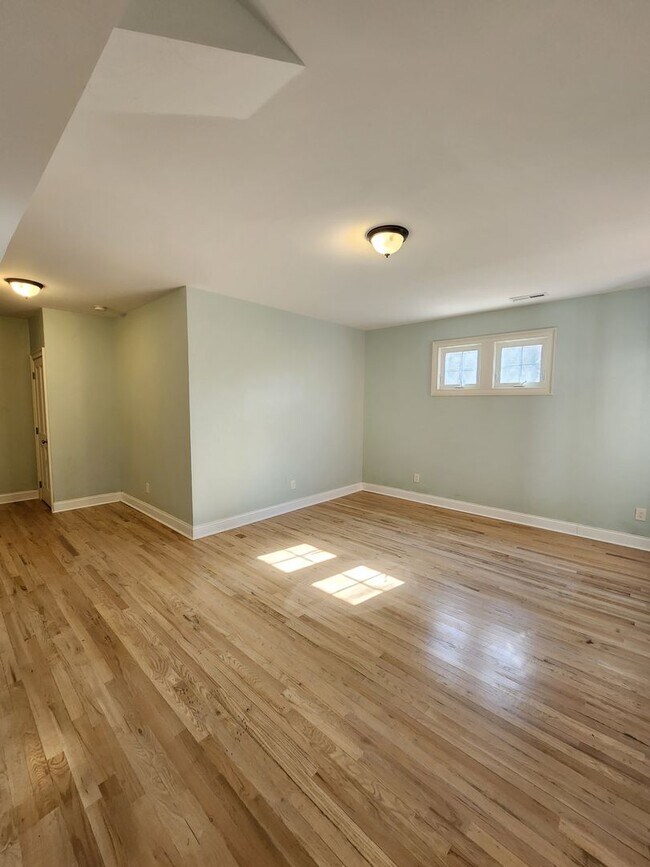 Building Photo - Black Mountain Rental-Mountain Views