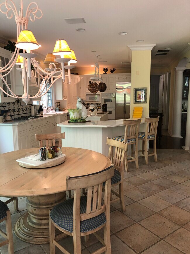 Kitchen - 1 Hurlingham Club Rd