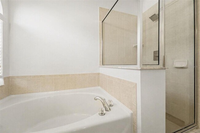 Building Photo - 18048 Arbor Crest Dr