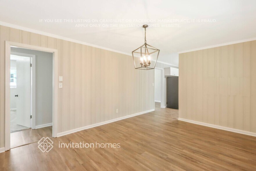 Building Photo - 2307 Ithica Dr SE
