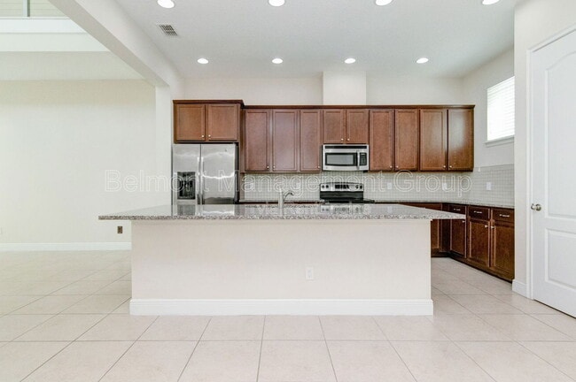 Building Photo - 8567 Pinter St