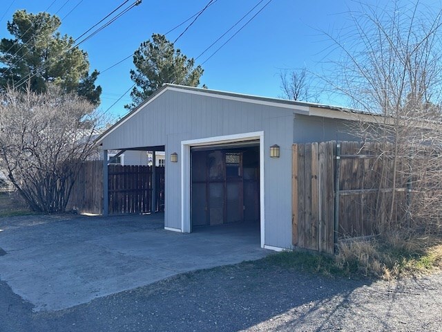 Building Photo - 1007 N 5th St