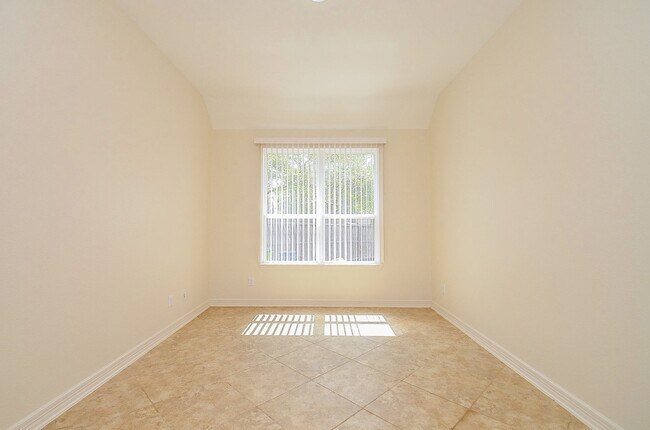 Building Photo - 6510 Arroyo Springs Ln