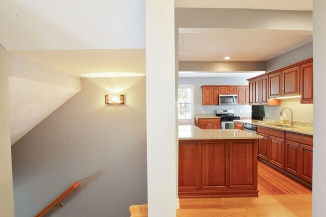 Building Photo - 66 Tucker Ln