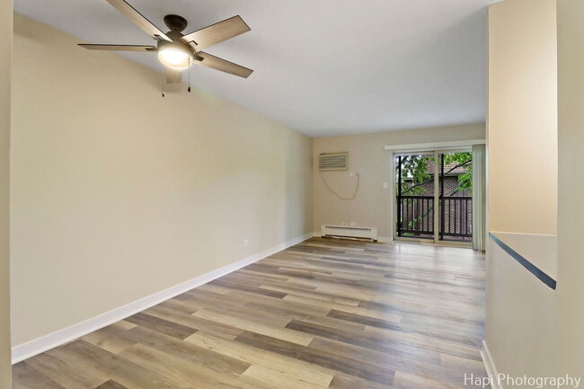 Building Photo - 906 W Alleghany Dr