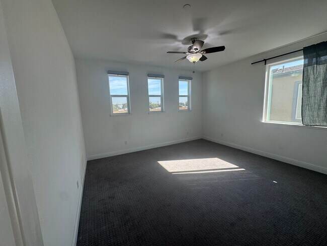Building Photo - 3212 Cowell Blvd
