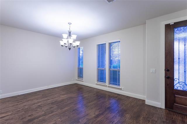 Building Photo - 2409 Lynbridge Dr