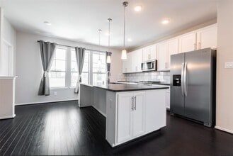 Building Photo - 3108 Roseland Terrace Ln