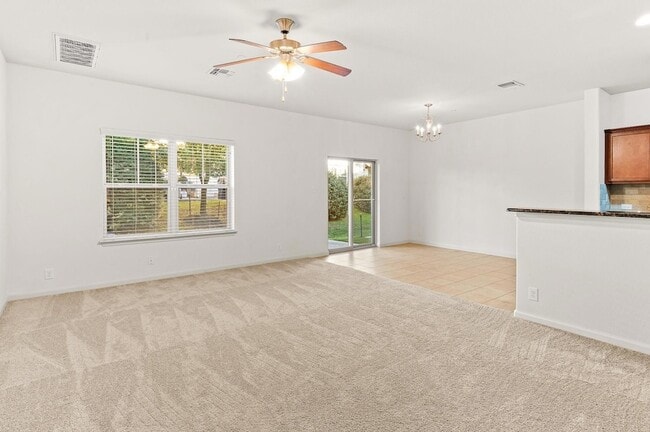 Building Photo - 1620 Bryant Dr