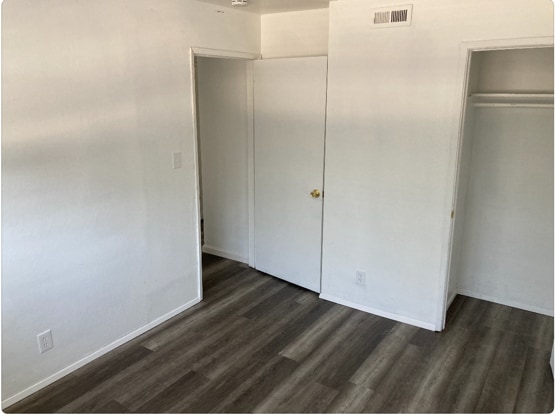 Building Photo - 1737 Ross Cir