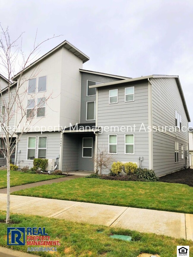 Primary Photo - 7943 SE Engelmann St
