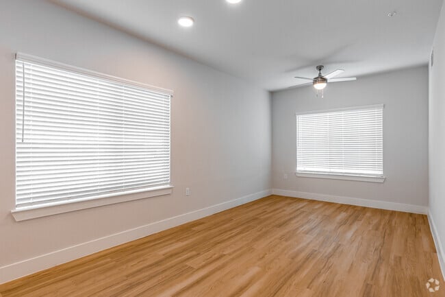 A2 - 785SF - Ensign Apartments in the Heart of Ennis, Texas