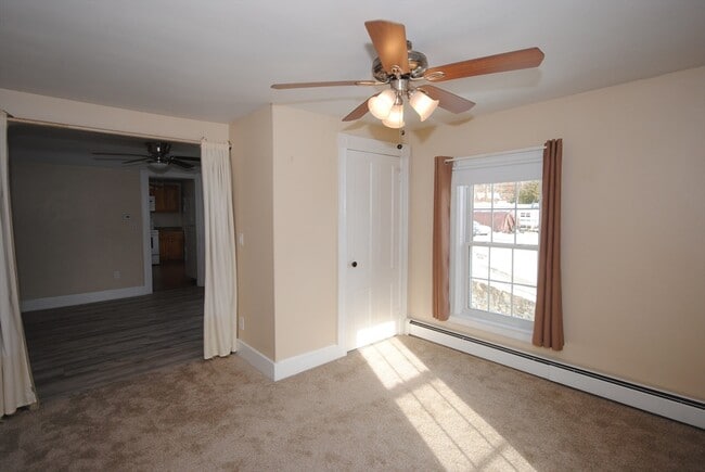 Building Photo - 79 School St