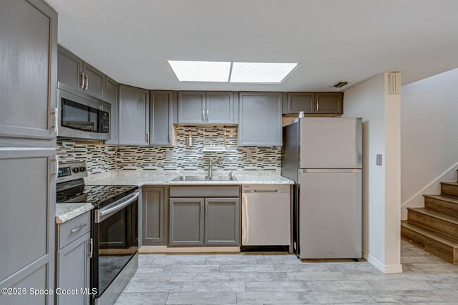 Building Photo - 1120 Gary Hunt Rd