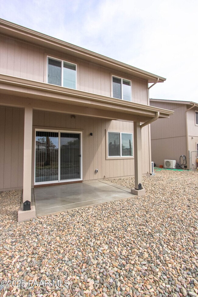 Building Photo - 8559 Spouse Dr