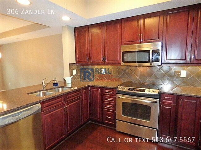 Building Photo - 306 Zander Ln