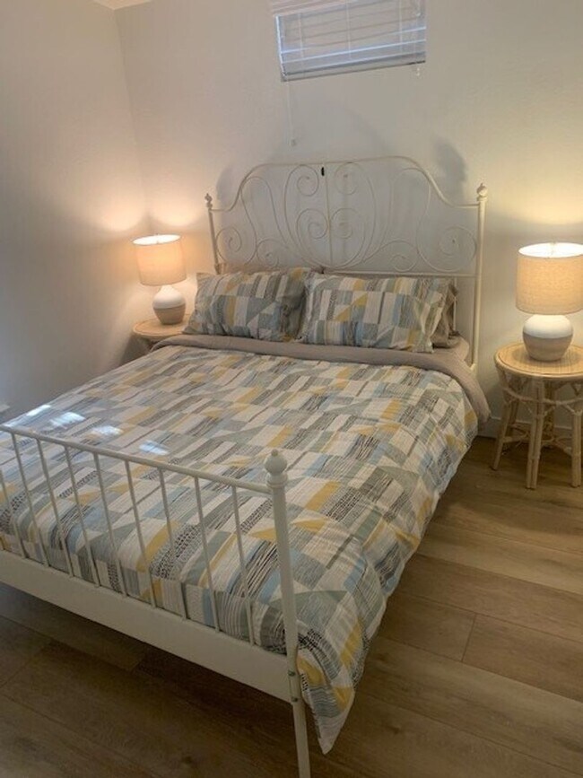 Building Photo - 16378 Arnold Ave