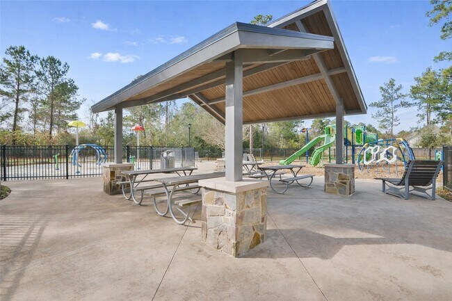 Building Photo - 747 Hackberry Br Ct