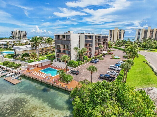 Building Photo - 225 S Beach Rd