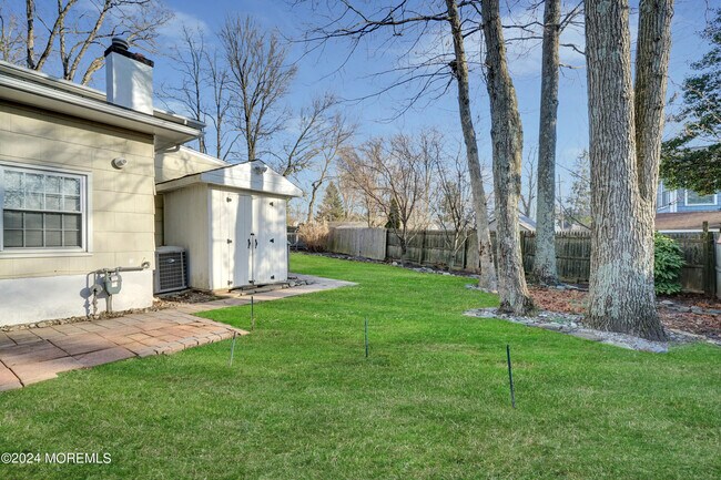 Building Photo - 22 Brookside Ct