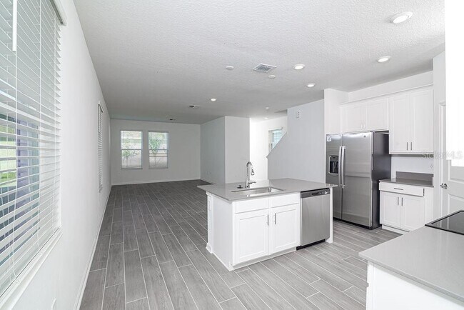 Building Photo - 16591 Parable Wy
