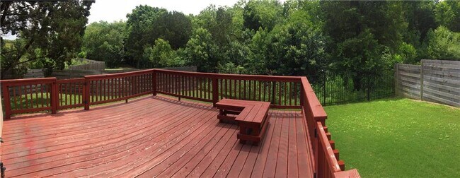 Building Photo - 2101 Rivers Edge Way