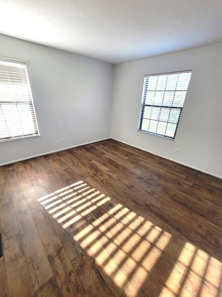 Building Photo - 1608 Shady Cove Ln