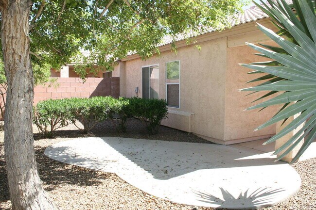 Building Photo - DESERT FOOTHILLS VILLAS TOWNHOUSE