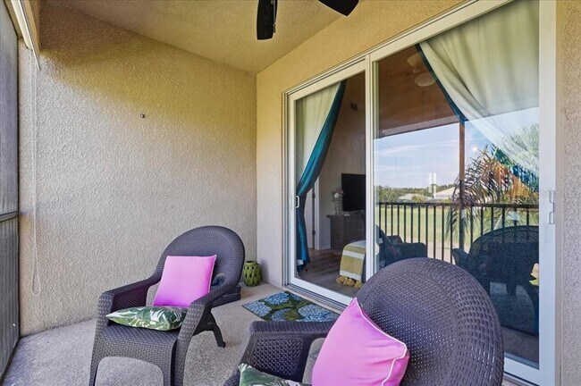 Building Photo - 819 Fairwaycove Ln