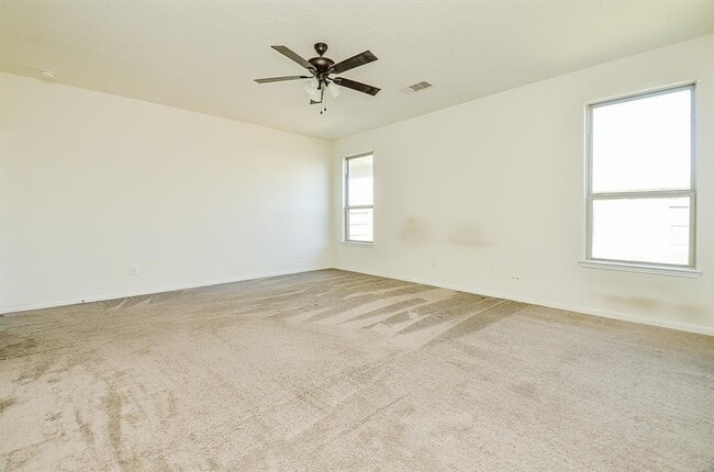 Building Photo - 25410 Champion Ridge Ct