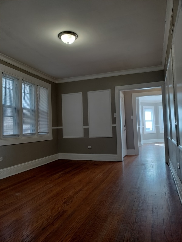 Building Photo - 7729 S Essex Ave