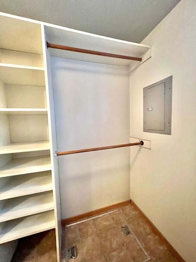 Building Photo - Cozy Grey Hawk Condo by COCC!