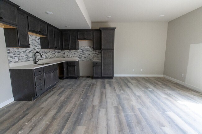 Building Photo - Brand New Construction on East Campus!