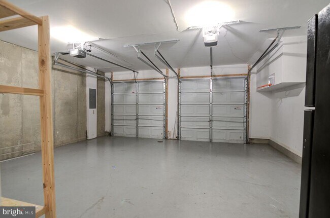 Building Photo - 3401 Eagle Ridge Dr