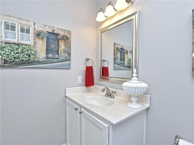 Building Photo - 10911 Rock Island Dr