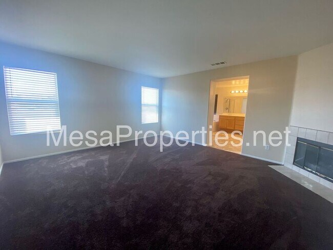 Building Photo - 13323 Somerset St