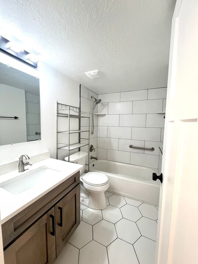 Building Photo - 2566 W 3900 N